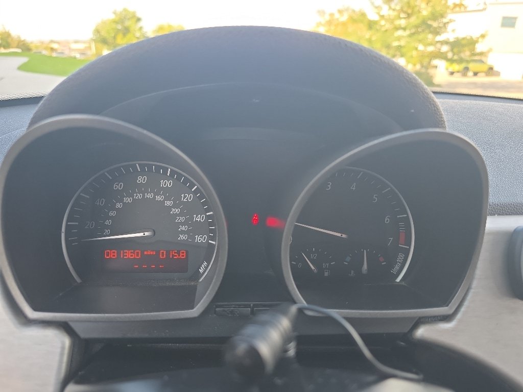 Used 2003 BMW Z4 2.5i RWD image 10