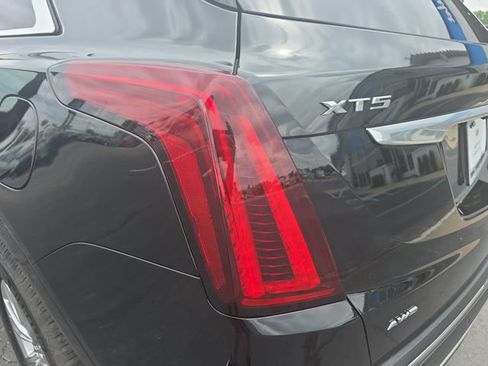 Used 2020 Cadillac XT5 Premium Luxury AWD/4WD image 36
