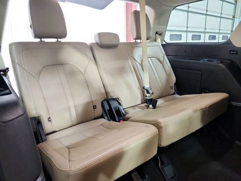 Used 2023 Ford Expedition Limited image 45