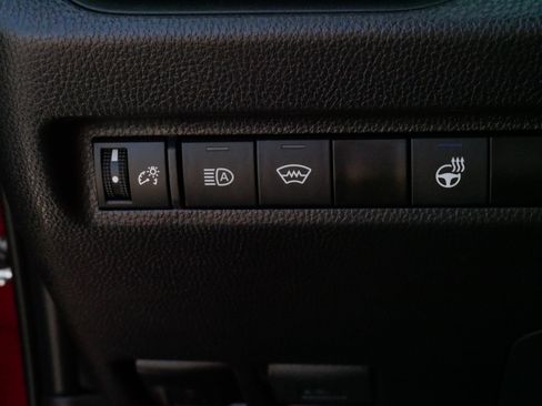 Used 2023 Toyota RAV4 XLE Premium AWD/4WD image 27
