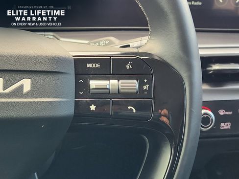 Certified 2026 Kia Sorento S FWD image 27