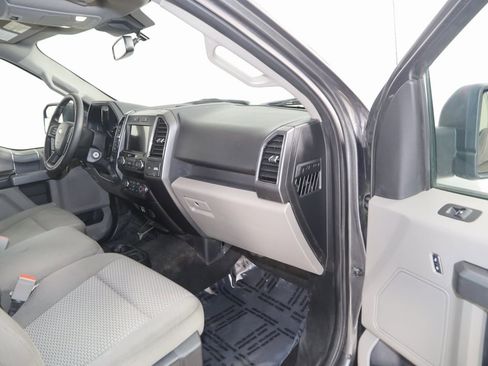 Used 2019 Ford F150 XLT w/ Equipment Group 302A Luxury image 38