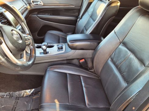 Used 2015 Jeep Grand Cherokee Limited image 16