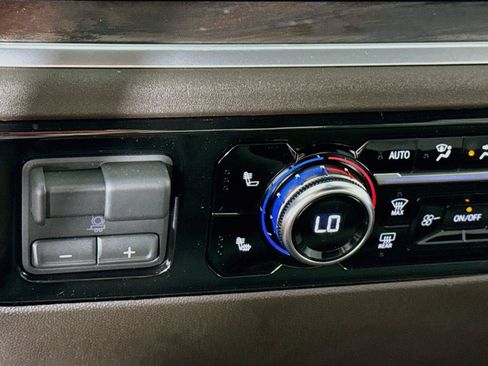 New 2026 GMC Sierra 3500 SLT AWD/4WD image 14