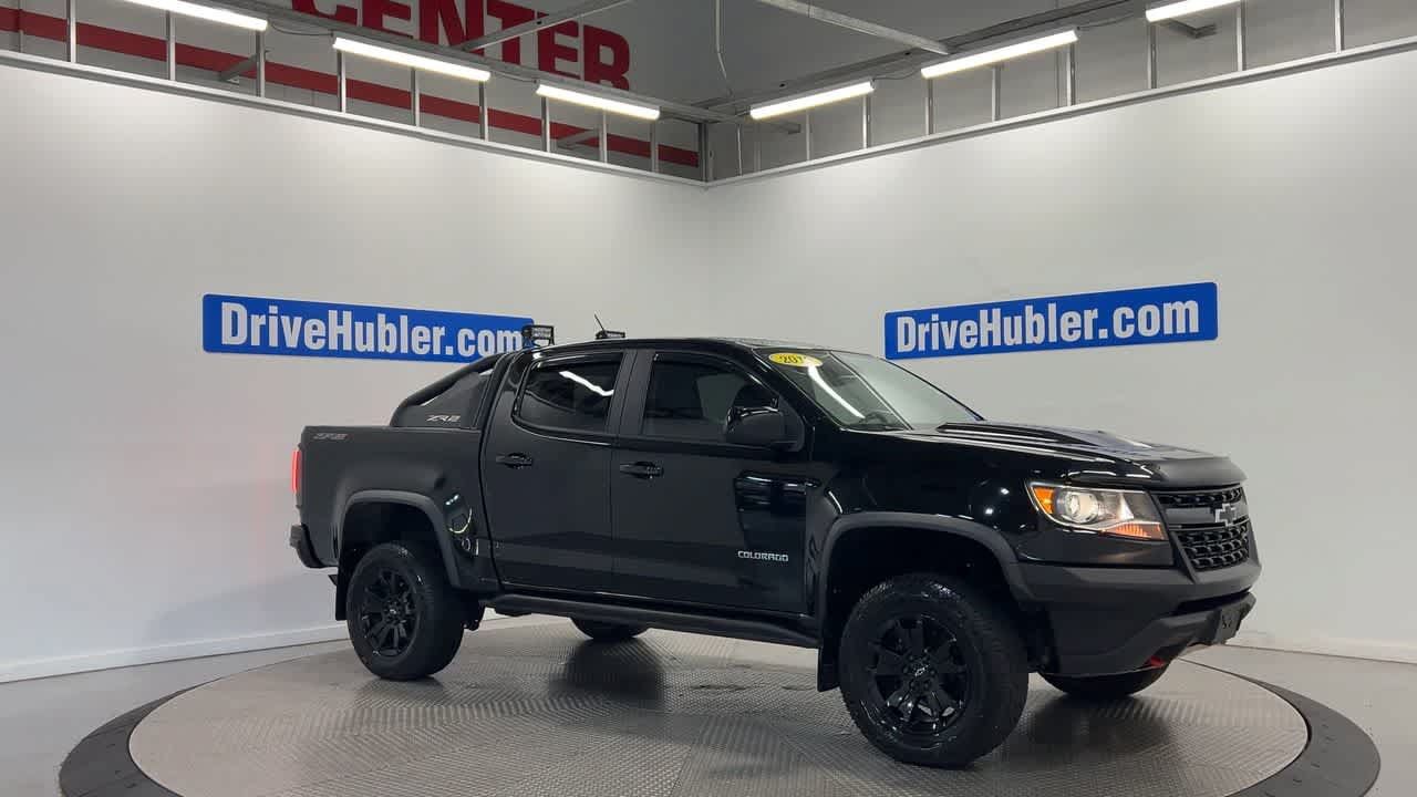 Used 2019 Chevrolet Colorado ZR2 w/ ZR2 Midnight Special Edition AWD/4WD image 4