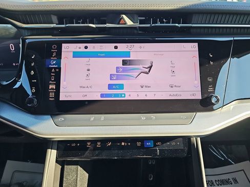 Used 2024 Jeep Wagoneer Launch Edition image 29