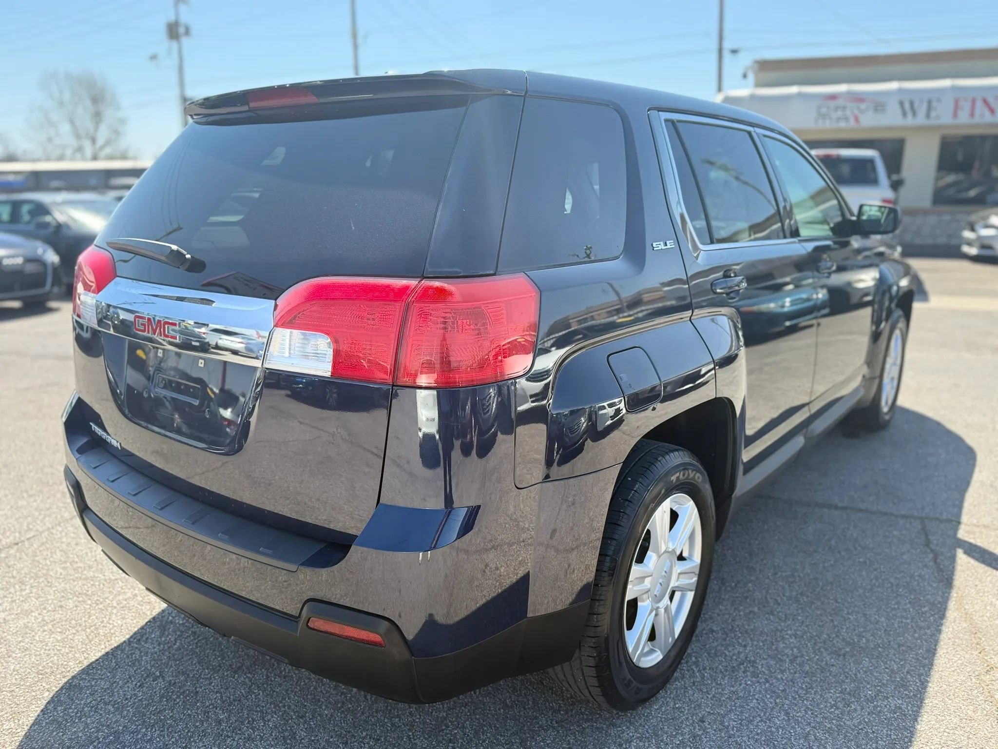 Used 2015 GMC Terrain SLE FWD image 3