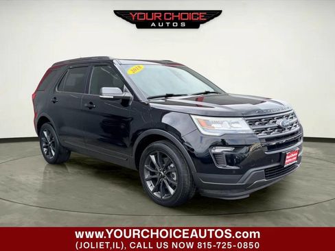 Used 2018 Ford Explorer XLT w/ XLT Appearance Package AWD/4WD image 3