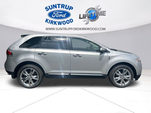 Used 2015 Lincoln MKX AWD w/ Equipment Group 102A image 7