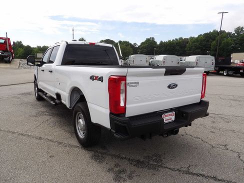 Used 2024 Ford F250 XL AWD/4WD image 5