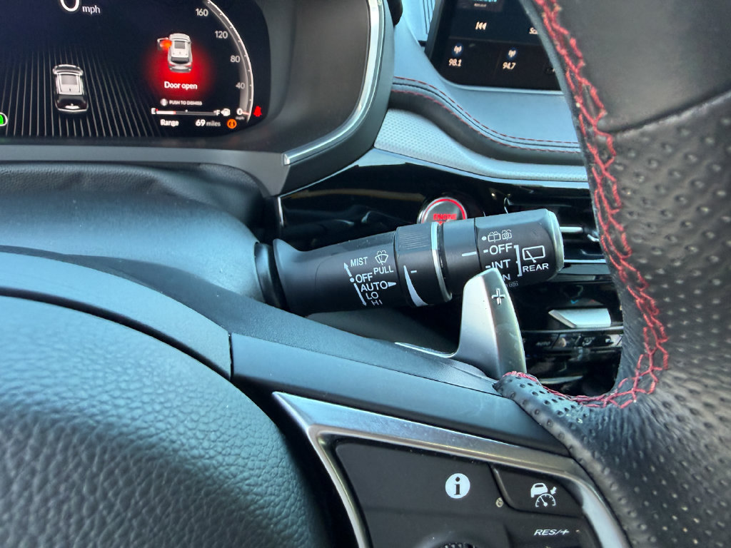 Used 2023 Acura MDX A-Spec AWD/4WD image 19