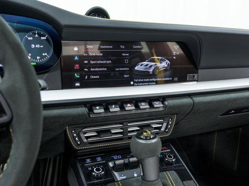 Certified 2025 Porsche 911 GT3 RS image 26