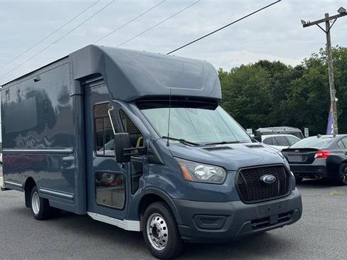 Used 2021 Ford Transit 350 DRW RWD image 4