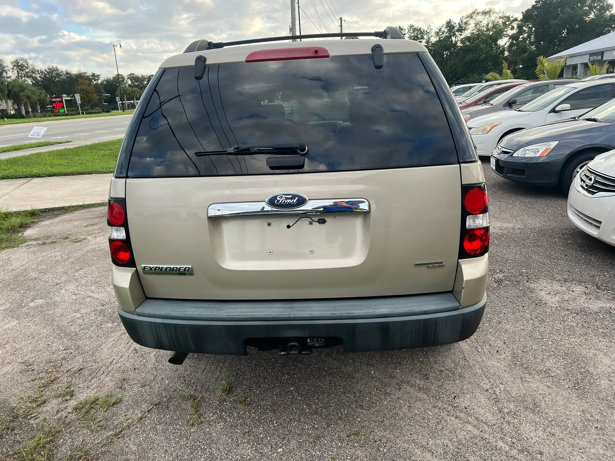 Used 2007 Ford Explorer XLT RWD image 4
