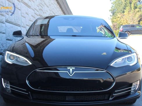 Used 2015 Tesla Model S 85D image 3