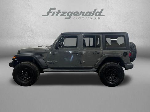 Used 2018 Jeep Wrangler Unlimited Sport S AWD/4WD image 2