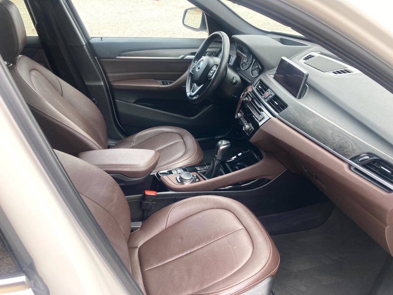 Used 2016 BMW X1 xDrive28i AWD/4WD image 12