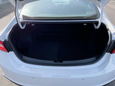 Used 2025 Chevrolet Malibu LT FWD image 31