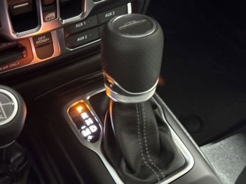 New 2026 Jeep Gladiator Mojave AWD/4WD image 17