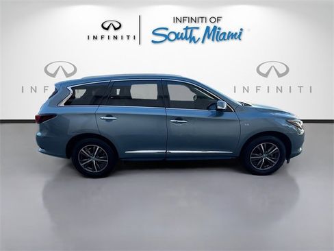 Used 2019 INFINITI QX60 Luxe w/ Essential Package image 8