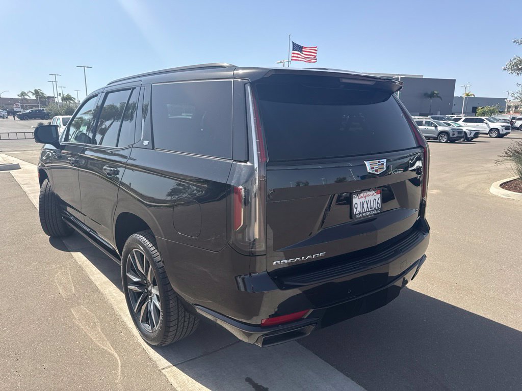 Used 2023 Cadillac Escalade Sport Platinum w/ Heavy-Duty Trailer Package AWD/4WD image 21