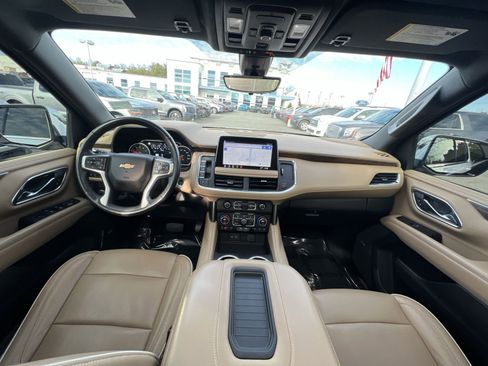 Used 2021 Chevrolet Tahoe Premier w/ Premium Package image 23