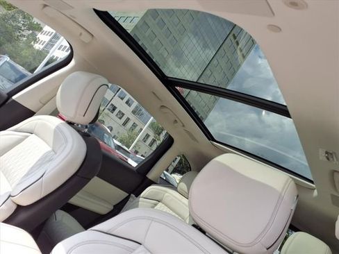 New 2026 Lincoln Nautilus Black Label AWD/4WD image 9