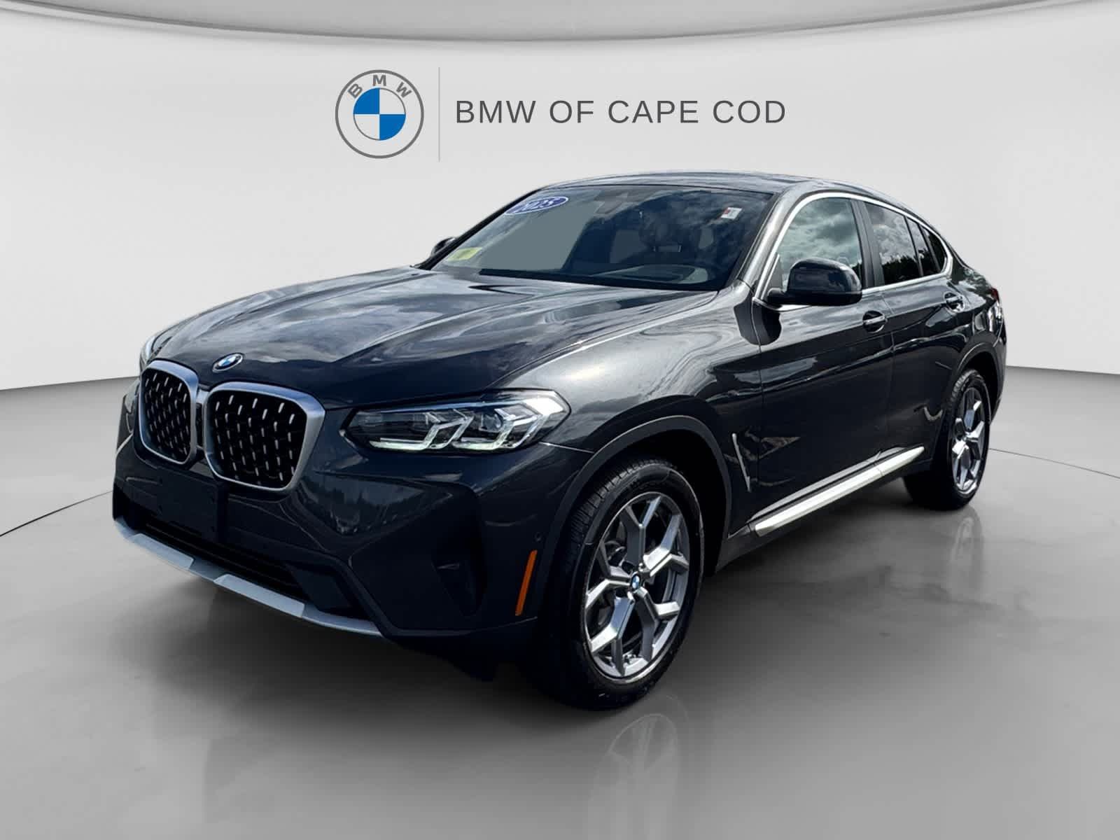 Used 2025 BMW X4 xDrive30i w/ Premium Package AWD/4WD image 3