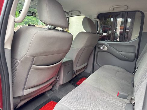 Used 2019 Nissan Frontier SV AWD/4WD image 12