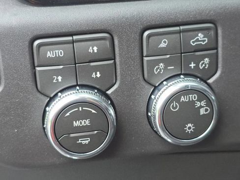 New 2026 GMC Sierra 1500 SLE AWD/4WD image 27