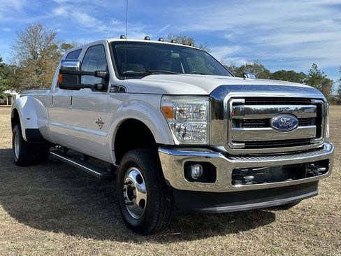 Used 2016 Ford F350 Lariat w/ Lariat Ultimate Package image 3