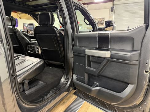 Used 2019 Ford F250 Platinum w/ Platinum Ultimate Package AWD/4WD image 17