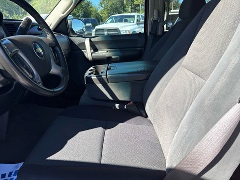 Used 2007 Chevrolet Silverado 1500 LT w/ 1LT Convenience Package image 8