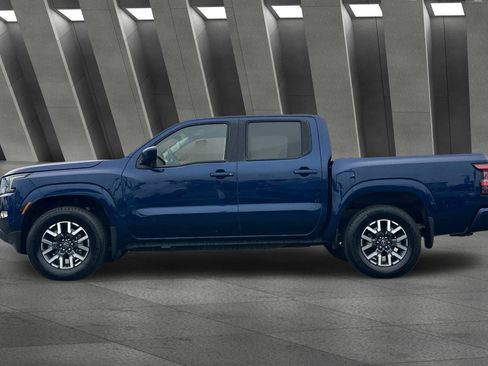 Used 2022 Nissan Frontier SV image 7