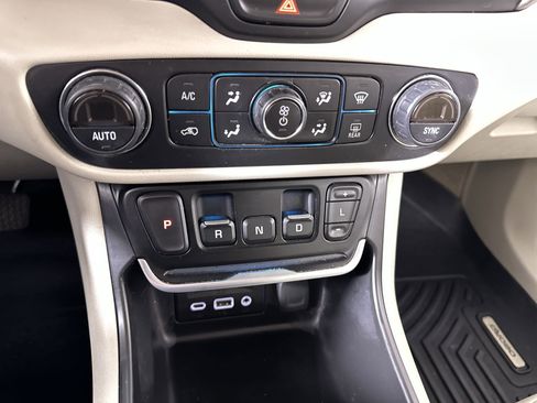 Used 2020 GMC Terrain Denali w/ Denali Premium Package image 52