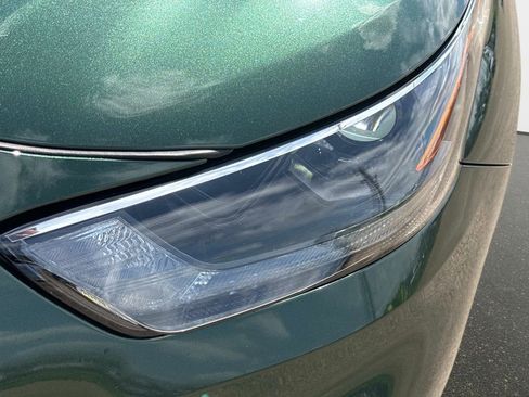 Used 2024 Toyota Highlander LE image 9