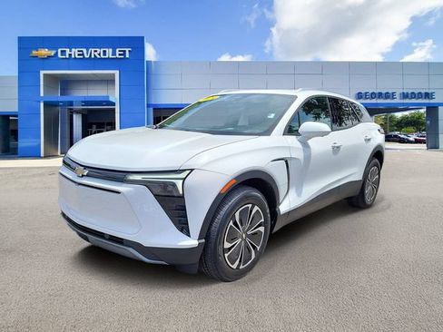 Used 2024 Chevrolet Blazer EV LT AWD/4WD image 2