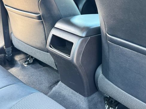 Used 2017 Toyota Camry SE FWD image 22