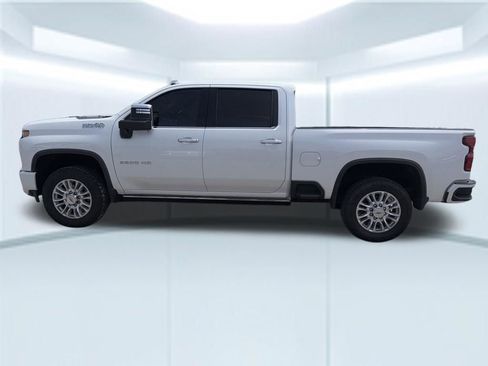 Used 2022 Chevrolet Silverado 2500 High Country w/ Technology Package image 13