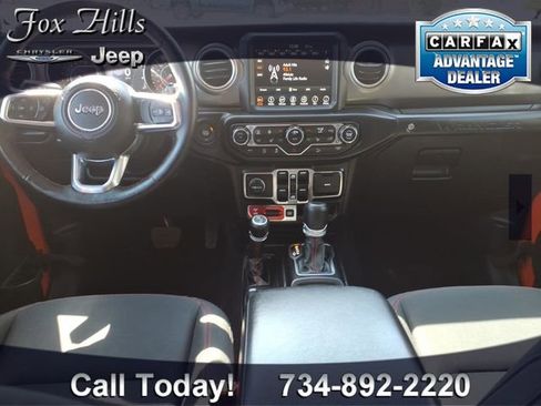 Used 2019 Jeep Wrangler Unlimited Rubicon w/ Dual Top Group AWD/4WD image 12