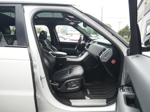 Used 2015 Land Rover Range Rover Sport HSE AWD/4WD image 35