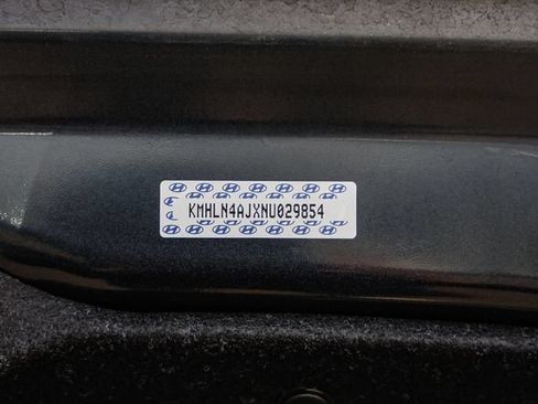 Certified 2022 Hyundai Elantra Limited FWD image 31