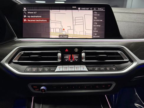Used 2021 BMW X7 xDrive40i w/ Premium Package AWD/4WD image 24