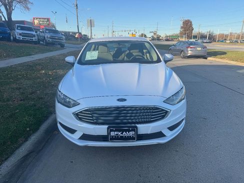 Used 2018 Ford Fusion SE image 8