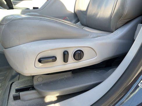 Used 2019 GMC Acadia SLT AWD/4WD image 13