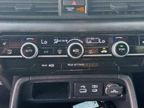 Certified 2025 Honda Pilot Sport image 14