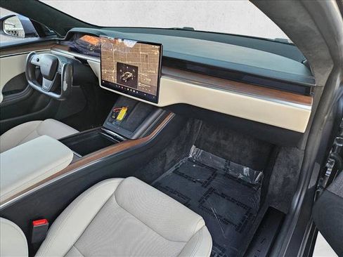 Used 2022 Tesla Model S image 20