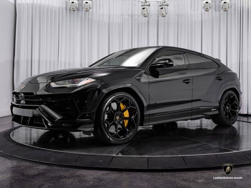 Used 2024 Lamborghini Urus Performante image 6