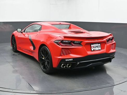 Used 2025 Chevrolet Corvette Stingray Preferred Conv w/ 2LT RWD image 8