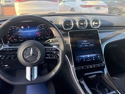 Used 2025 Mercedes-Benz CLE 300 4MATIC Cabriolet image 4